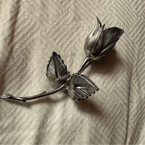 Vintage Silver Tone Giovanni Broach Rose Flower